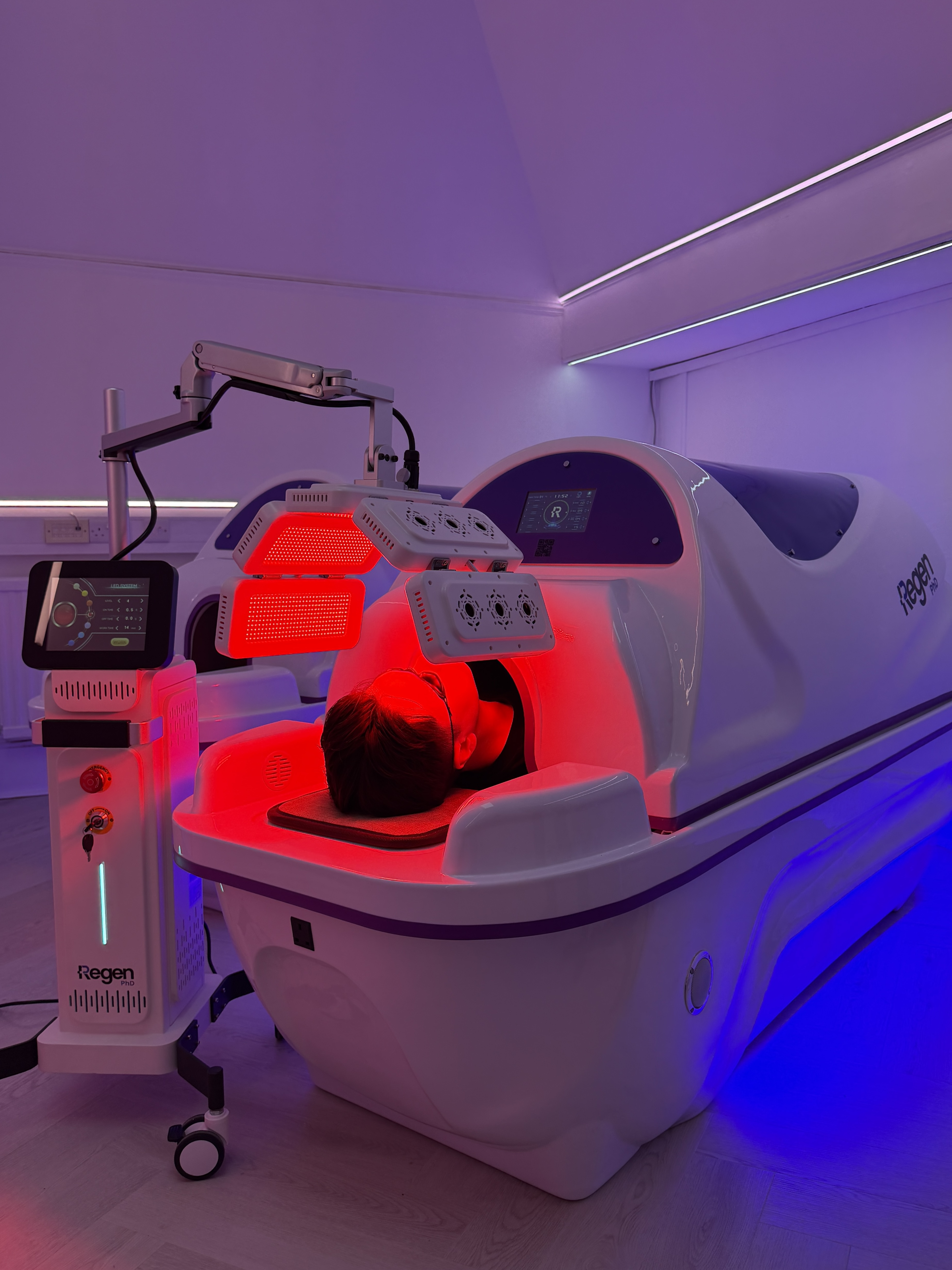 A session in progress inside the Regen pod™ chamber